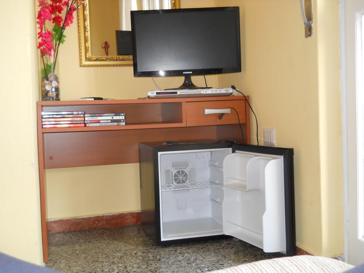 Al Relax Bed and Breakfast Cagliari Buitenkant foto